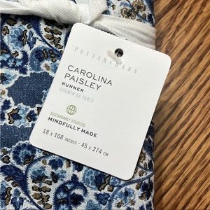 NWTs Beautiful Pottery Barn Table Runner